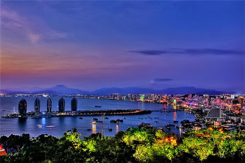 我是爱做梦的孩子什么歌（爱做梦的孩子歌词）